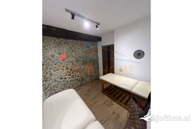 Qera Ambient Biznesi Petro Nini Tirane