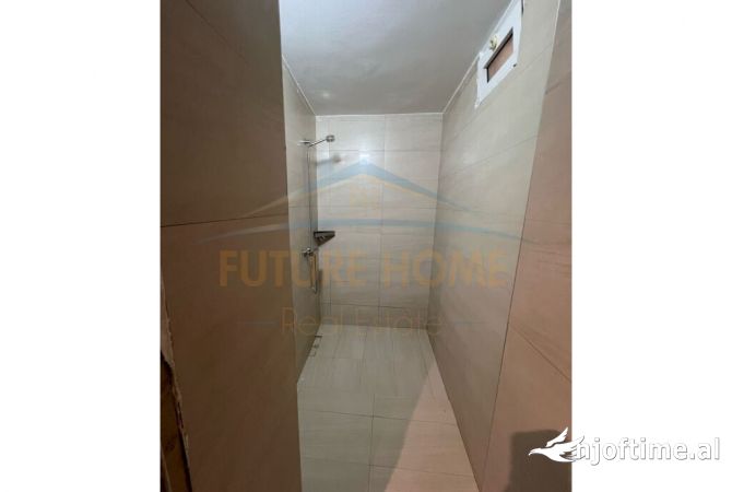 Qera Ambient Biznesi Petro Nini Tirane