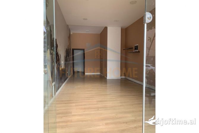 Ambient biznesi me qera 3+1 ne Tirane - 850 Euro