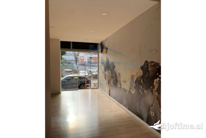 Ambient biznesi me qera 3+1 ne Tirane - 850 Euro