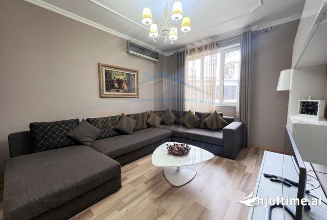 Shtepi me qera 2+1 ne Tirane - 650 Euro