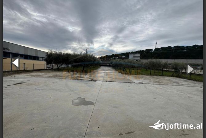 Ambient biznesi me qera 4+1 ne Durres - 2,000 Euro