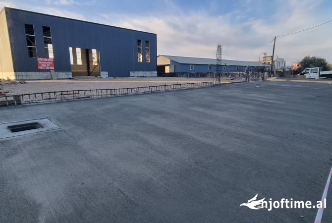 Ambient biznesi me qera 4+1 ne Durres - 2,500 Euro