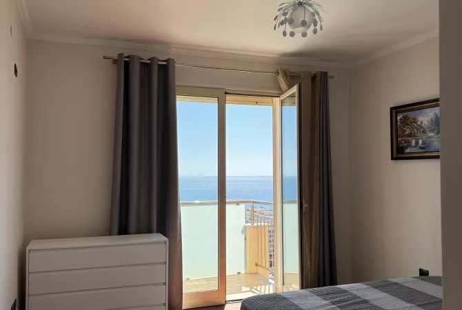 Shtepi me qera 2+1 ne Durres - 800 Euro