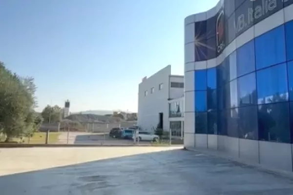 Business Property for Rent 4+1 in Durres - 2,000 Euro