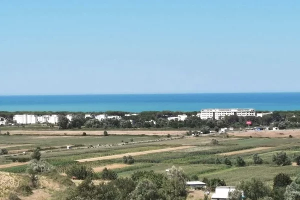 Ambient biznesi ne shitje 1+1 ne Durres - 14,000 Euro