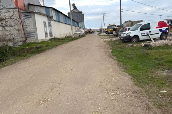 Truall ose Toke  ne Durres - 80,000 Euro