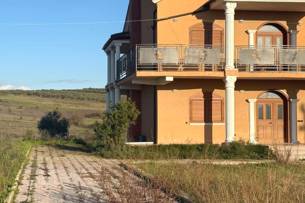 Shtepi ne shitje 3+1 ne Durres - 200,000 Euro