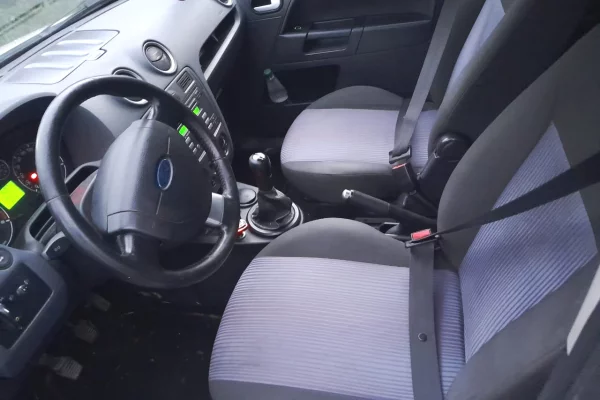 Cars for sale in Durres, Ford, 2008 Diesel,Kambio Manual Payment 3,200  Euro.