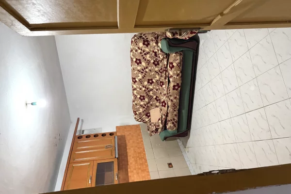 Shtepi ne shitje Shtepi Private ne Durres, 3+1, Mobilimi Pjeserisht e mobiluar, Pagesa 50,000  Euro.