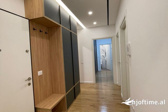 Shtepi me qera 3+1 ne Tirane - 250 Euro
