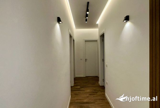 Shtepi ne shitje 3+1 ne Tirane - 260,000 Euro