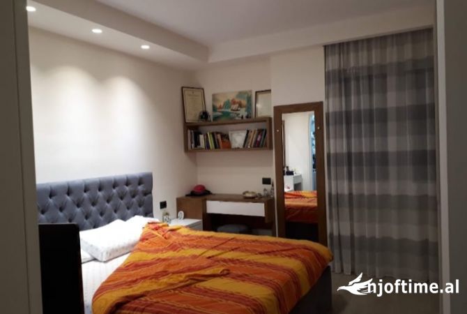 Shtepi ne shitje 2+1 ne Tirane - 150,000 Euro