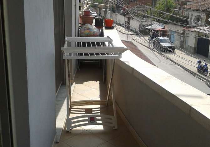 Shtepi me qera 2+1 ne Tirane - 450 Euro