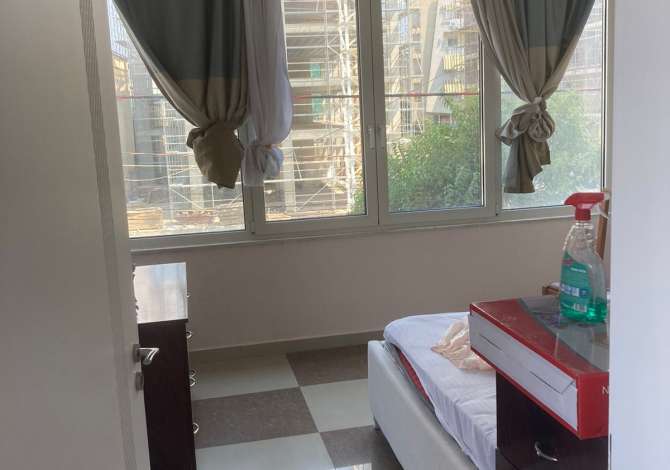 Shtepi me qera 1+1 ne Tirane - 400 Euro