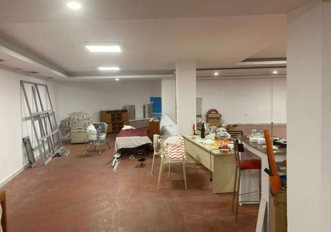 Ambient biznesi me qera 4+1 ne Tirane - 2,500 Euro