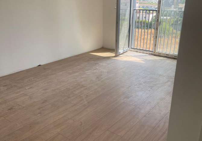 Shtepi me qera 3+1 ne Tirane - 50,000 Leke