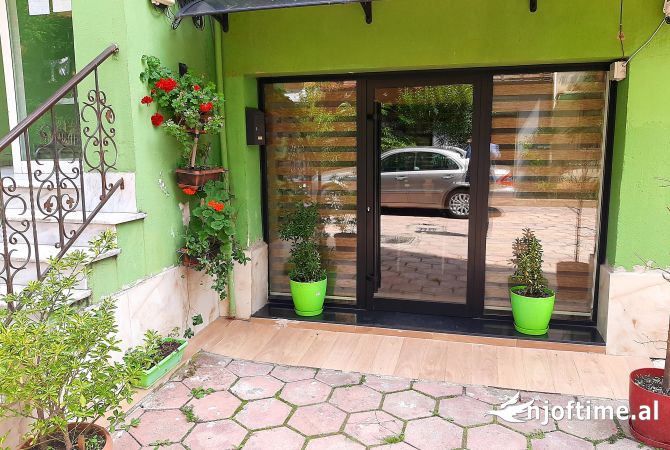 !! Okazion !! Shitet zyre sherbimesh