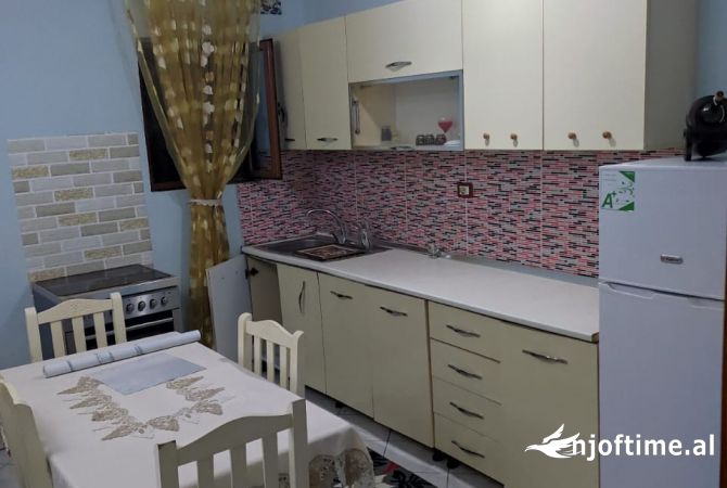 Shtepi me qera 1+1 ne Tirane - 27,000 Leke