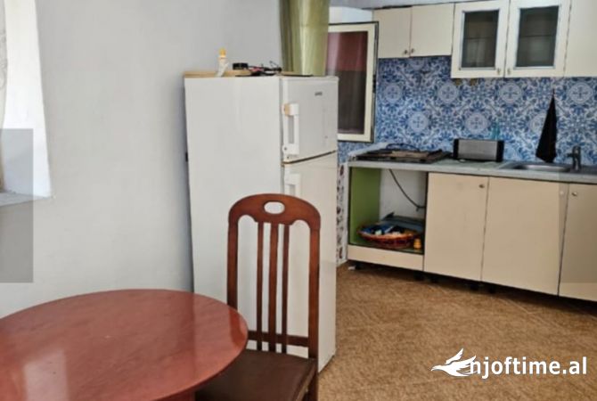 Shtepi me qera Garsoniere ne Tirane - 26,000 Leke