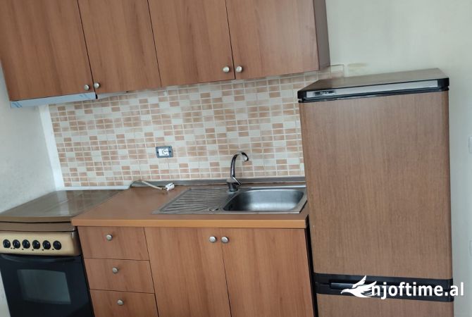 Shtepi me qera 1+1 ne Tirane - 28,000 Leke