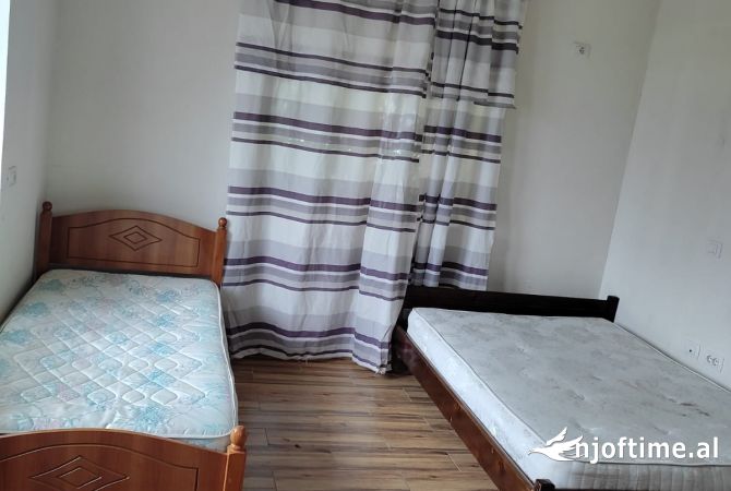 Shtepi me qera 1+1 ne Tirane - 28,000 Leke