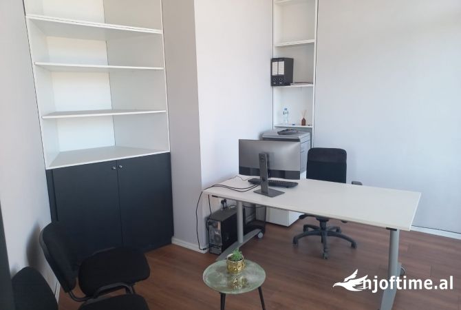 Ambient biznesi me qera 1+1 ne Tirane - 20,000 Leke