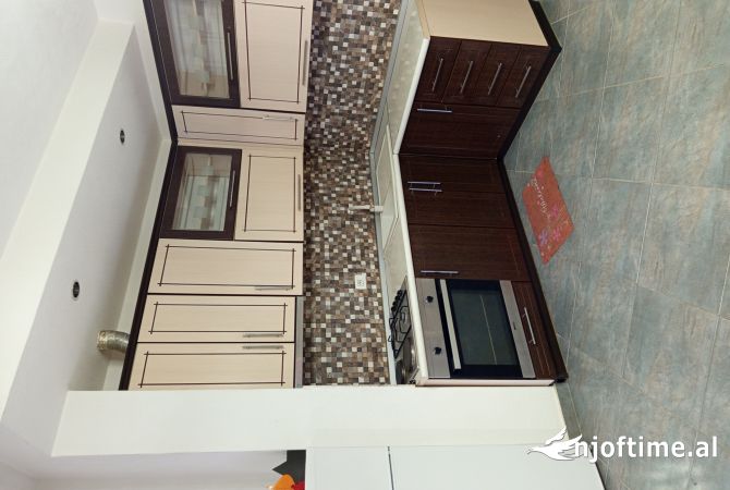 Shtepi me qera 1+1 ne Tirane - 30,000 Leke