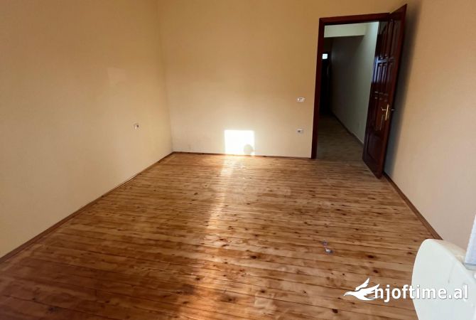 Casa in affitto 1+1 a Tirana - 35,000 Leke