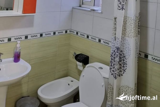 Shtepi me qera Garsoniere ne Tirane - 30,000 Leke