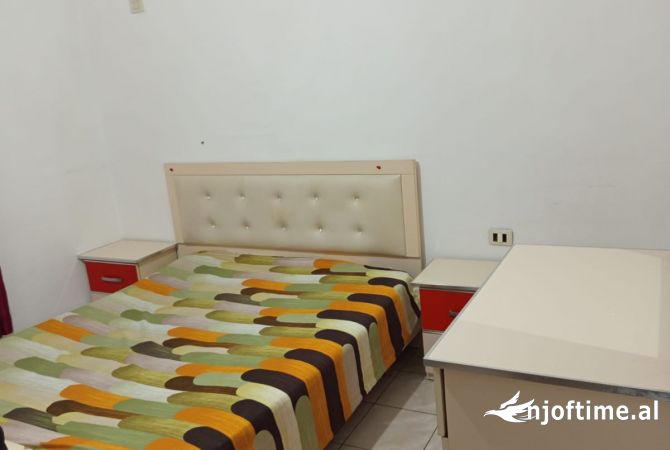 Shtepi me qera 1+1 ne Tirane - 27,000 Leke