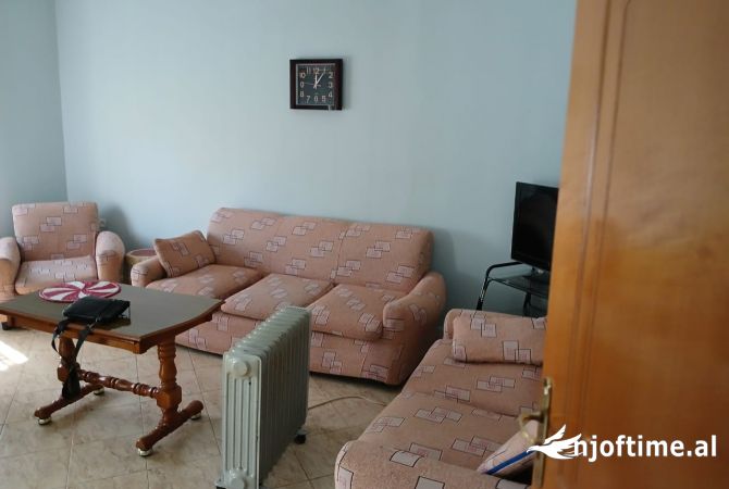 Shtepi me qera 2+1 ne Tirane - 40,000 Leke