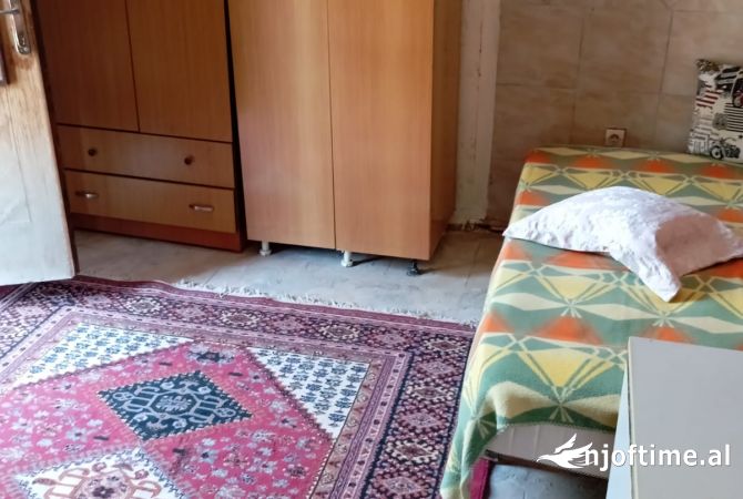 Casa in affitto Garsoniere a Tirana - 20,000 Leke