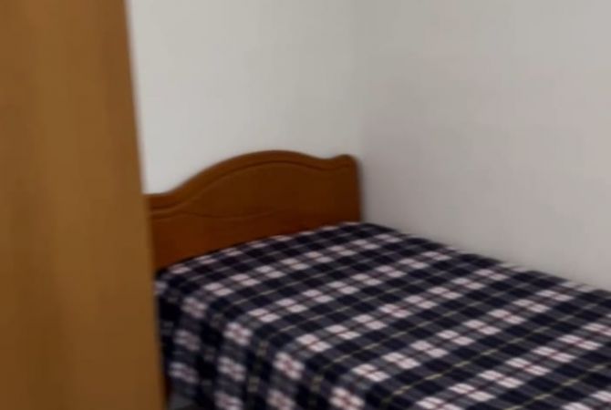 Shtepi me qera Apartament ne Tirane, Garsoniere, Mobilimi E mobiluar, Pagesa 20,000  Leke.