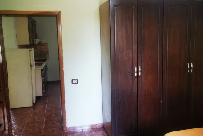 Shtepi me qera 1+1 ne Tirane - 30,000 Leke