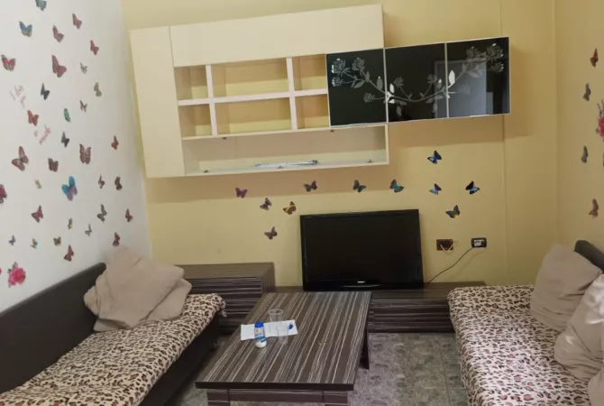 Shtepi me qera Garsoniere ne Tirane - 22,000 Leke