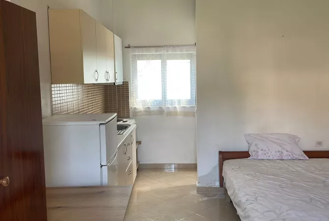 Shtepi me qera Garsoniere ne Tirane - 25,000 Leke