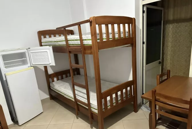 Shtepi me qera Garsoniere ne Tirane - 28,000 Leke