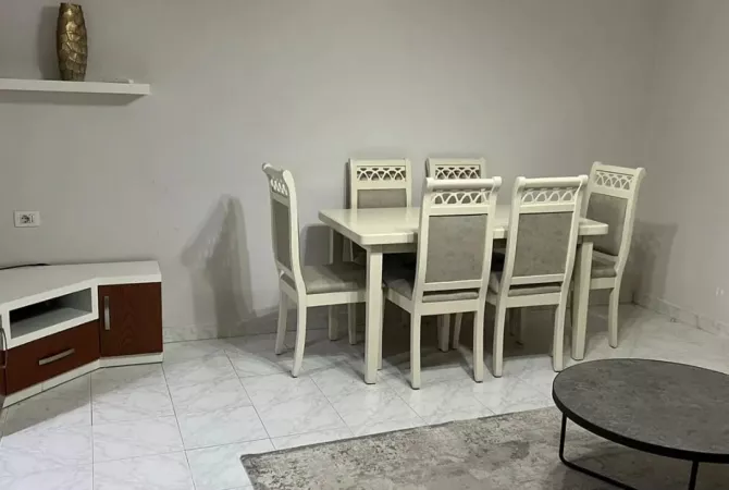 Casa in affitto 1+1 a Tirana - 35,000 Leke