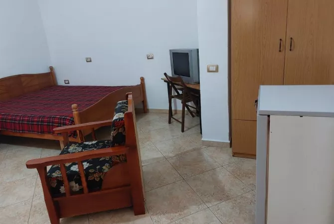 Shtepi me qera Garsoniere ne Tirane - 22,000 Leke