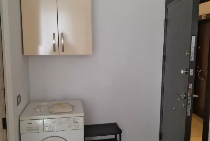 Shtepi me qera 1+1 ne Tirane - 32,000 Leke