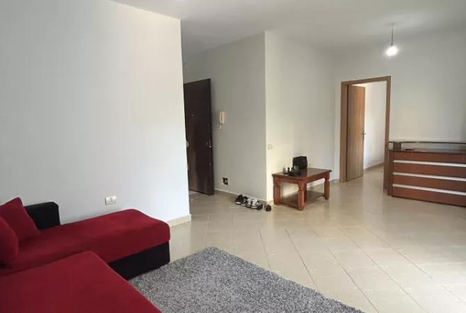 Shtepi me qera Apartament ne Tirane, 1+1, Mobilimi E mobiluar, Pagesa 380  Euro.
