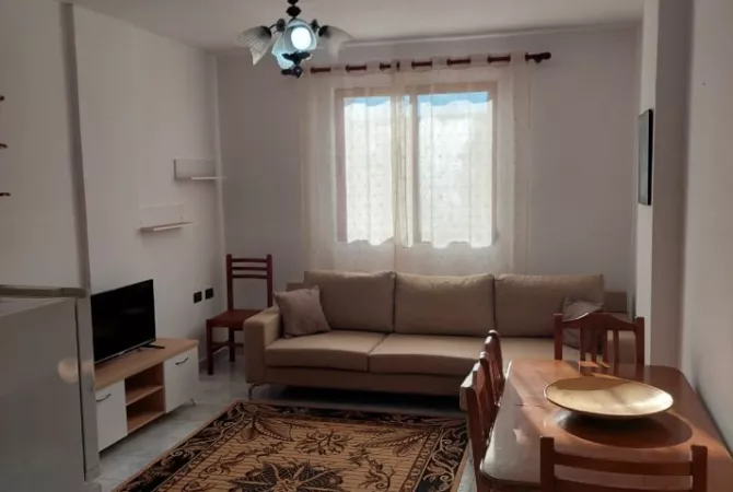 Shtepi me qera 1+1 ne Tirane - 37,000 Leke
