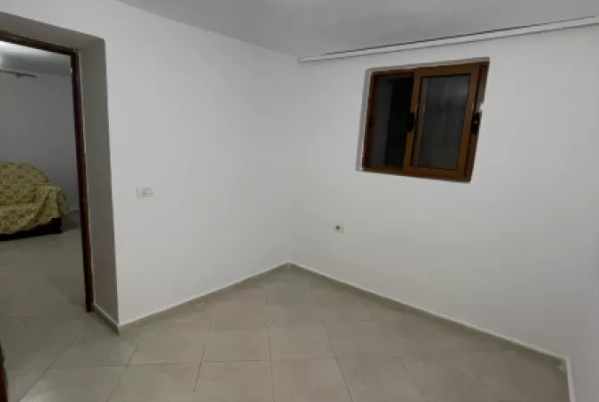 Casa in affitto 1+1 a Tirana - 300 Euro