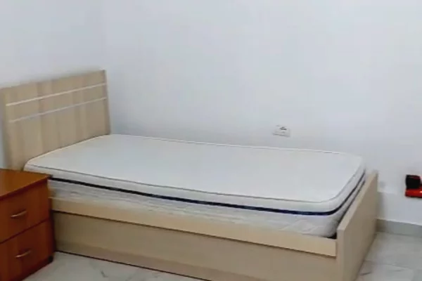 Shtepi me qera 1+1 ne Tirane - 25,000 Leke