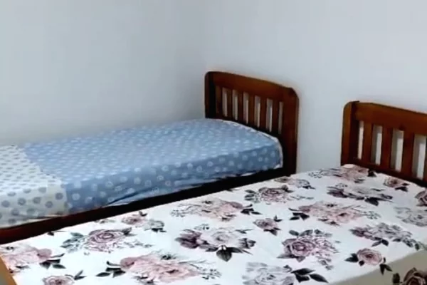 Shtepi me qera 1+1 ne Tirane - 30,000 Leke