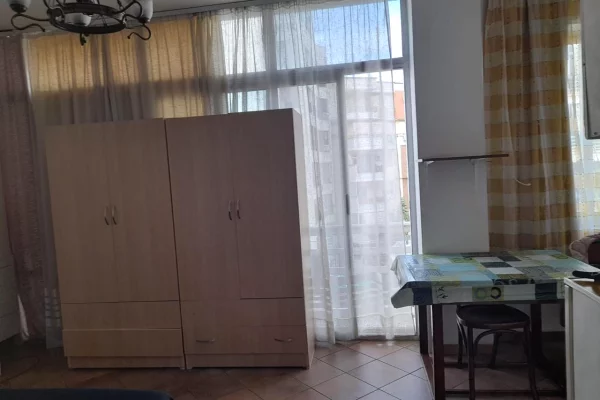 Shtepi me qera Garsoniere ne Tirane - 26,000 Leke