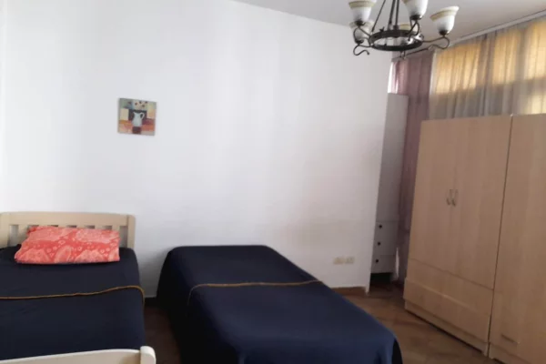 Shtepi me qera Garsoniere ne Tirane - 26,000 Leke