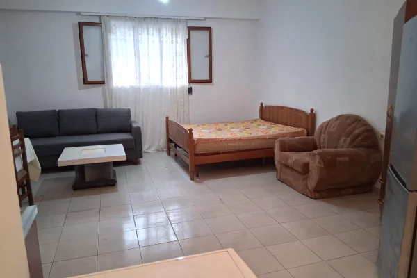 Shtepi me qera Garsoniere ne Tirane - 15,000 Leke