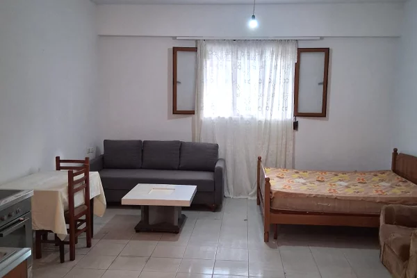 Shtepi me qera Garsoniere ne Tirane - 15,000 Leke